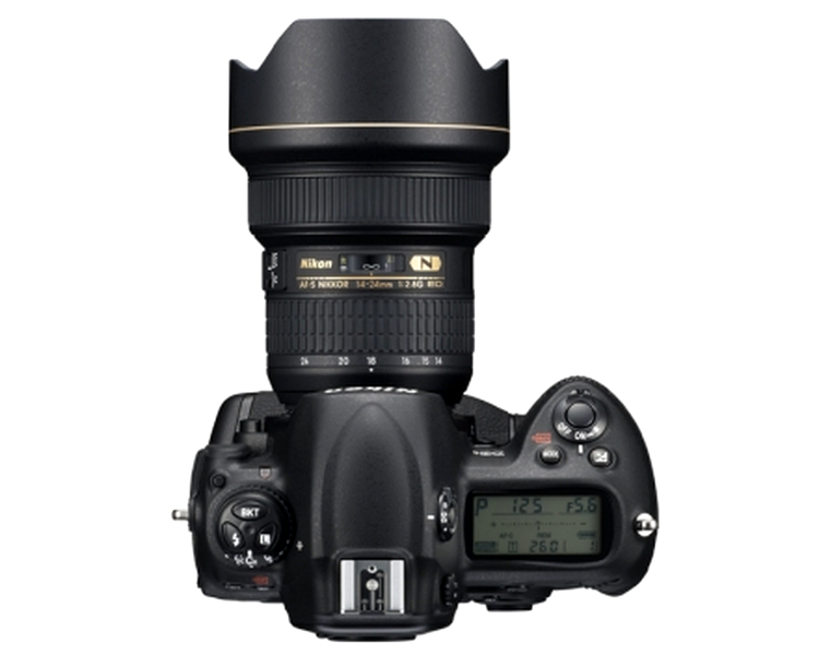 Nikon D3S - 4.700 €, dar fără obiectiv