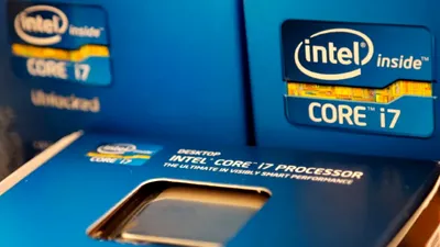 Intel negociază cu Samsung și TSMC externalizarea parțială a producției de chip-uri