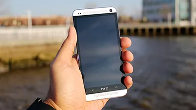 HTC One ar putea fi oferit într-o versiune Nexus