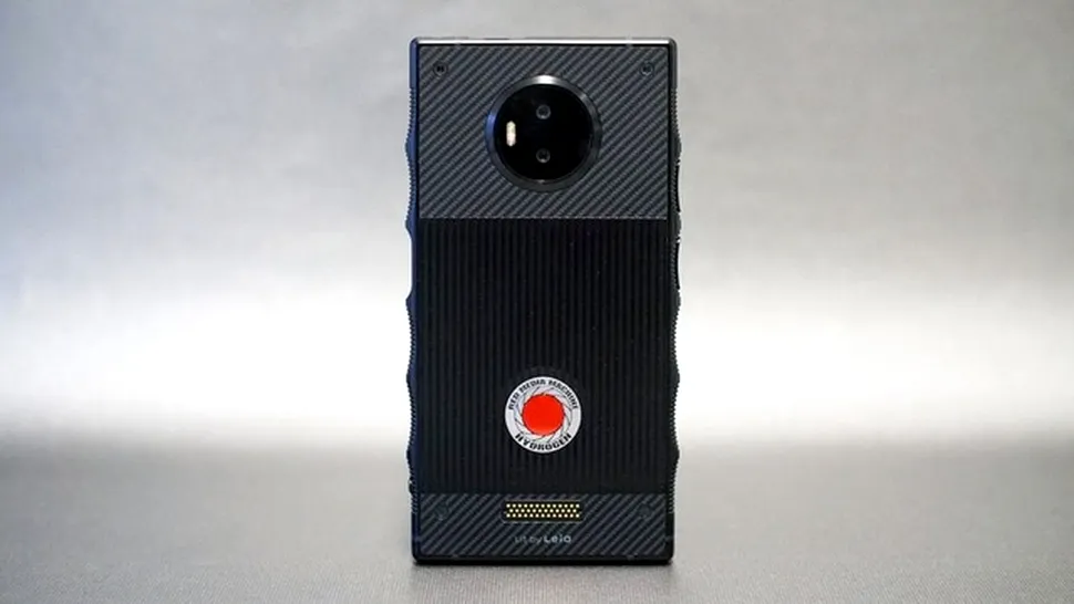 RED anunţă Hydrogen Two şi camera modulară Komodo. Promite discount-uri pentru cei care au cumpărat telefonul original