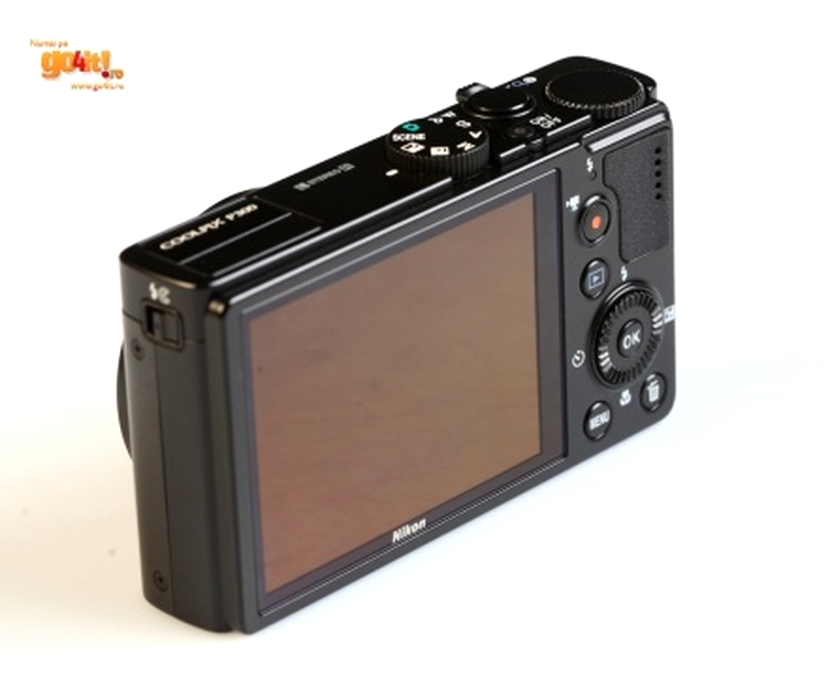 Nikon Coolpix P300 - un ecran superb