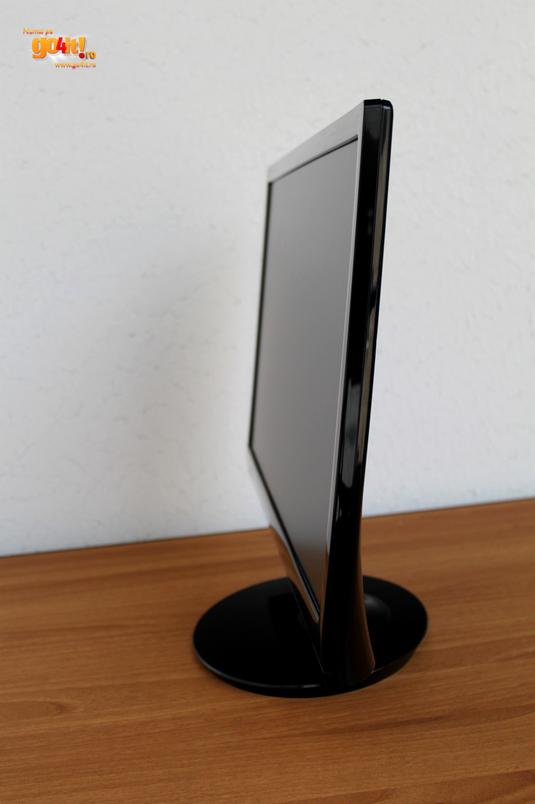 LG M2280D