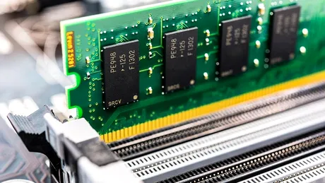 Memoriile se scumpesc, iar producătorii caută soluții în software. Cum pot rămâne accesibile laptopurile cu 8 GB RAM