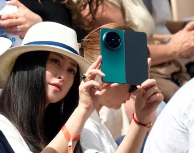 X Fold 6: Vivo aduce un nou sistem de multitasking pentru telefoanele pliabile – VIDEO