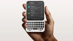 Clicks Communicator, un smartphone compact cu tastatură fizică – VIDEO
