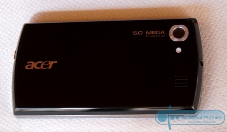 Acer F1 -  dotat cu cameră de 5 MP