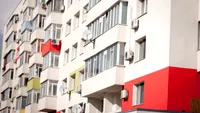 Reguli la bloc privind balconul închis. Banii pe care proprietarii trebuie să îi achite. Se aplică acum, în 2026