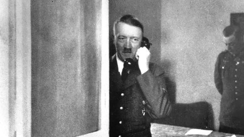 Un telefon folosit de Hitler va fi scos la licitaţie în Statele Unite