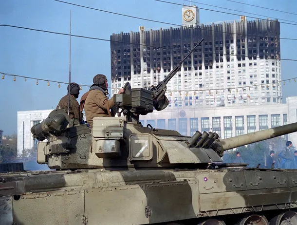 „Arma secretă a lui Ceaușescu”: Adevărul din spatele mitului laserului care topea tancurile sovietice