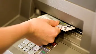 Un angajat al unei bănci a furat un milion de dolari, justificând că „testa sistemul de securitate”