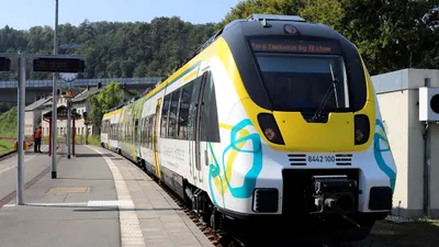 Tren electric pe baterii, testat cu succes în Germania