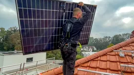 Un start-up german oferă exoschelete pasive pentru instalatorii de sisteme fotovoltaice