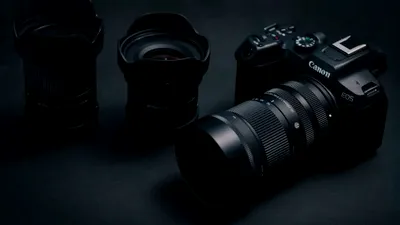 Sigma vine cu obiectivul f/2.8 pe care mulți posesori de camere APS-C îl așteptau. Costă 799 de dolari