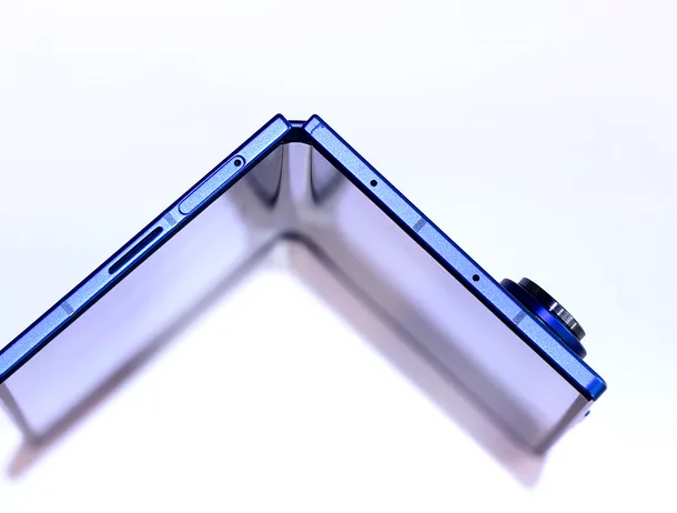 Zvon: posibile specificații pentru viitorul pliabil Samsung Galaxy Z Fold 8
