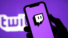 Twitch va folosi conținutul streamerilor pentru antrenarea AI-ului Amazon. Comunitatea reacționează dur