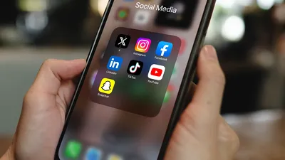 Val de căutări pe Google despre cum se şterg conturile de Facebook şi Instagram