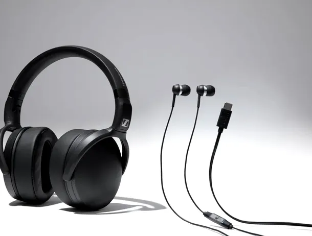 Sennheiser lansează noi căști cu fir – HD 400U și CX 80U