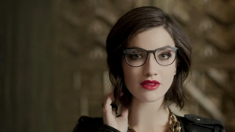 Ray-Ban, Oakley şi Google Glass: ochelari inteligenţi cu design superior