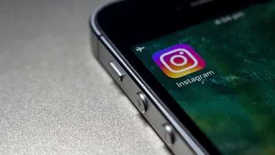 Instagram, reţeaua de socializare cu cele mai negative efecte asupra tinerilor