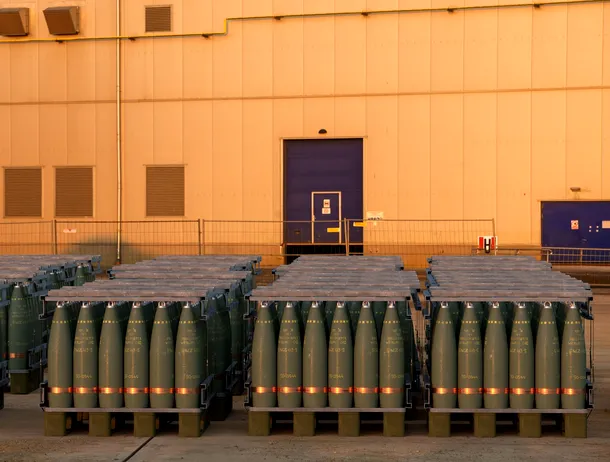 Europa, într-o cursă de 1 trilion de dolari pentru a-și reface industria de apărare. Cum contribuie România?