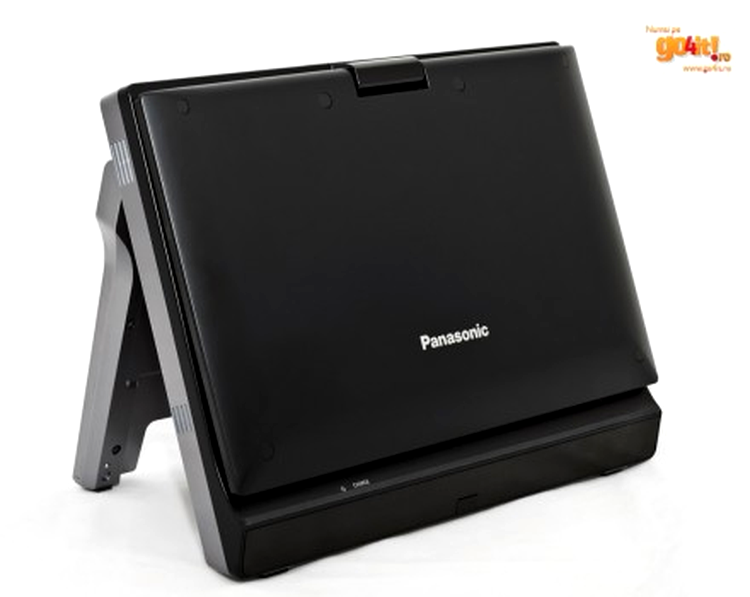 Panasonic DMP-B15 - redă discuri Blu-ray şi este portabil