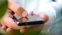 Fraudă nouă în România. Șoferii primesc SMS-uri false cu amenzi și termene limită. Ce trebuie să verificați