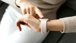 Un Apple Watch a salvat două vieți: Cum i-a schimbat notificarea ceasului viața unei mămici de 25 de ani