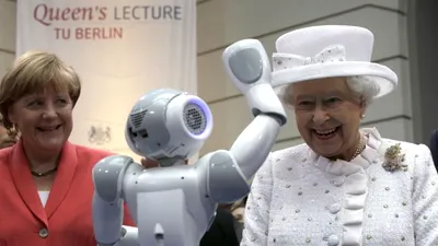 Ce dispozitive electronice foloseşte, la 91 de ani, Regina Elisabeta a Marii Britanii