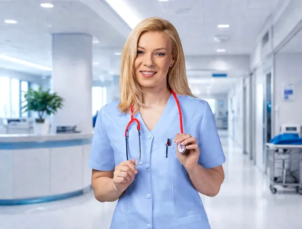 „Made in Romania”: O companie lansează prima gamă de uniforme medicale antibacteriene fabricate integral local