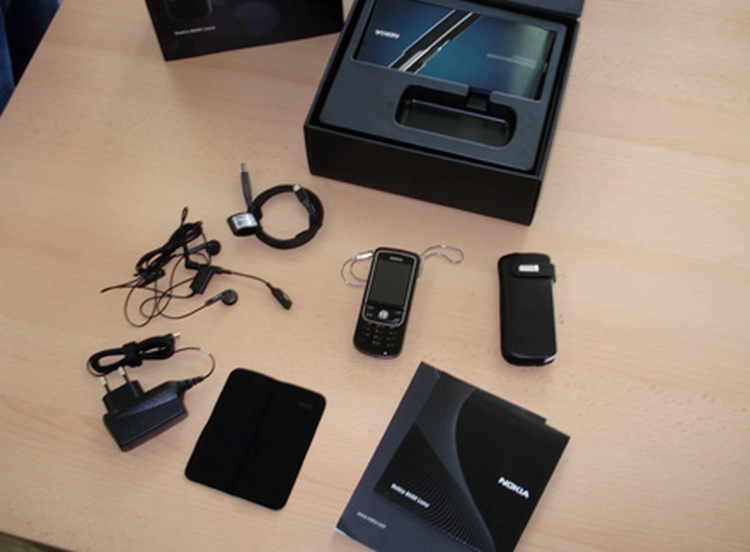 Nokia 8600 Luna