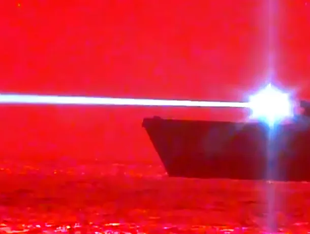 VIDEO: Dispozitivul cu laser care omoară țânțarii în zbor a ajuns pe piață. Cât costă