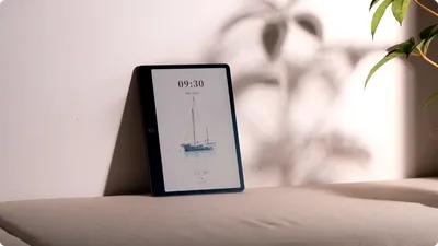 Note A1, tableta TCL cu  ecran color NxtPaper și funcții IA