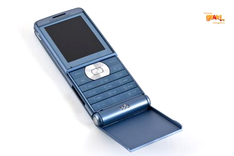 Sony Ericsson W350 – un terminal entry level atractiv