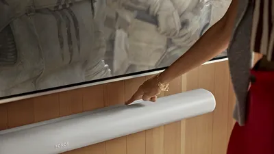 Sonos lansează noul soundbar Arc Ultra, alături de subwoofer-ul Sub 4