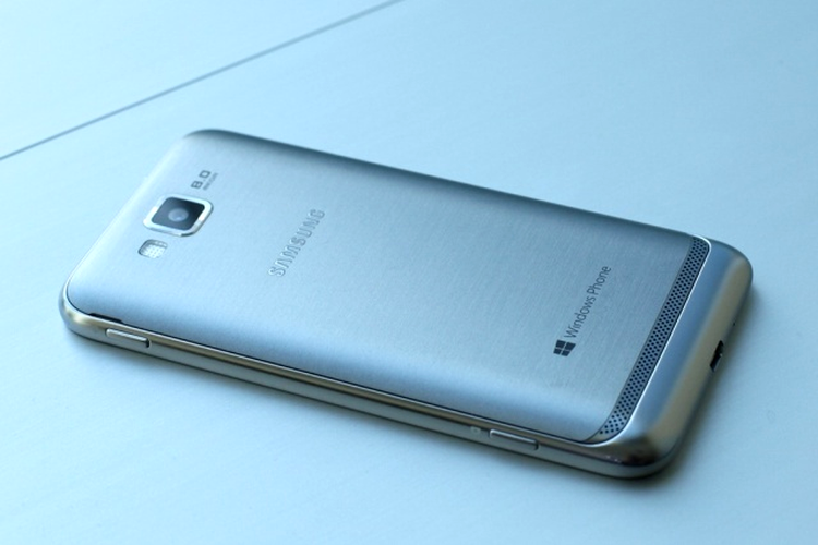 Samsung Ativ S - elemente de design preluate de la Galaxy S3