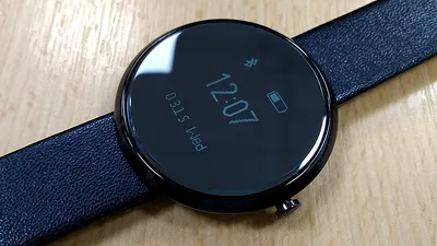 H Band 09, un smartwatch hibrid care pune eleganţa pe primul loc (REVIEW)