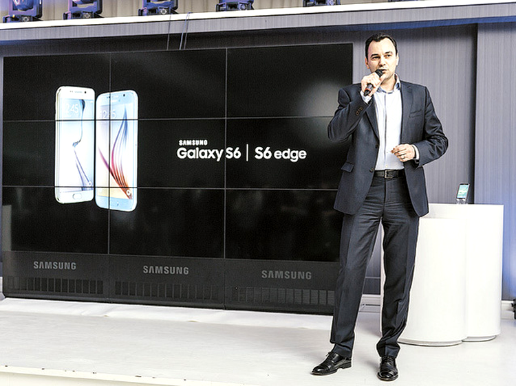 Samsung: 90% din valoarea pieţei de telefoane mobile este generată de vânzările smartphone