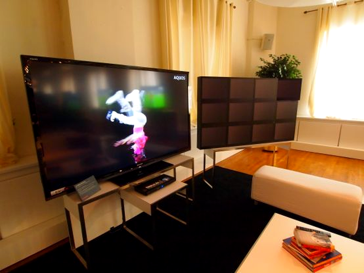 Sharp oferă un televizor LCD de 80 inch