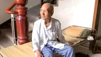 Un chinez a ajuns la 101 ani și spune că se simte excelent. Ce mănâncă zilnic și ce băuturi consumă, deși nu respectă regulile unei diete sănătoase
