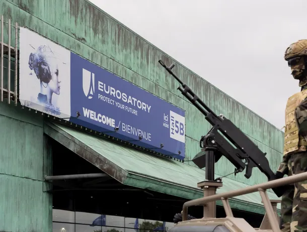 Franța interzice participarea Israelului la un mare târg de armament. Totuși, există excepții – ce firme pot participa