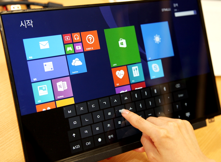 LG promite laptopuri cu ecrane touch mai subţiri