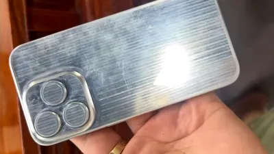 VIDEO: Machetă de iPhone 15 Pro Max/Ultra, arată dimensiunile finale ale telefonului