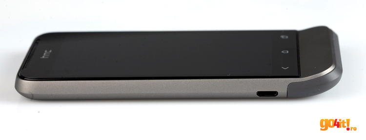 HTC One V - carcasa cu formă curbată