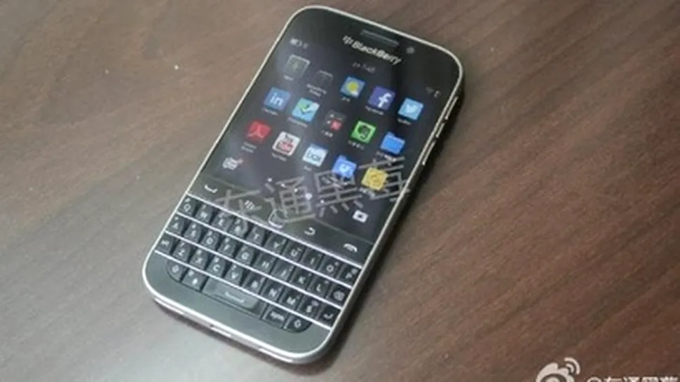 BlackBerry Q20: imagini noi şi specificaţii tehnice