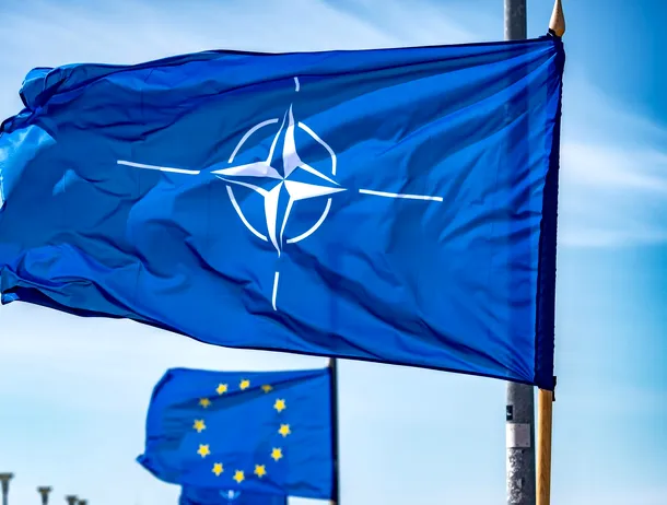 Lista celor 20 de companii românești care au participat la Romania Industry Day la sediul NATO. Aerostar, OVES sau UiPath vor să intre în lanțurile de producție ale Alianței