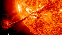 Un nor de plasmă se îndreaptă spre Terra în urma unei explozii solare majore / Posibile furtuni geomagnetice în următoarele ore