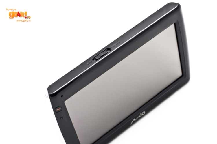 Butonul touch pentru accesarea meniului principal