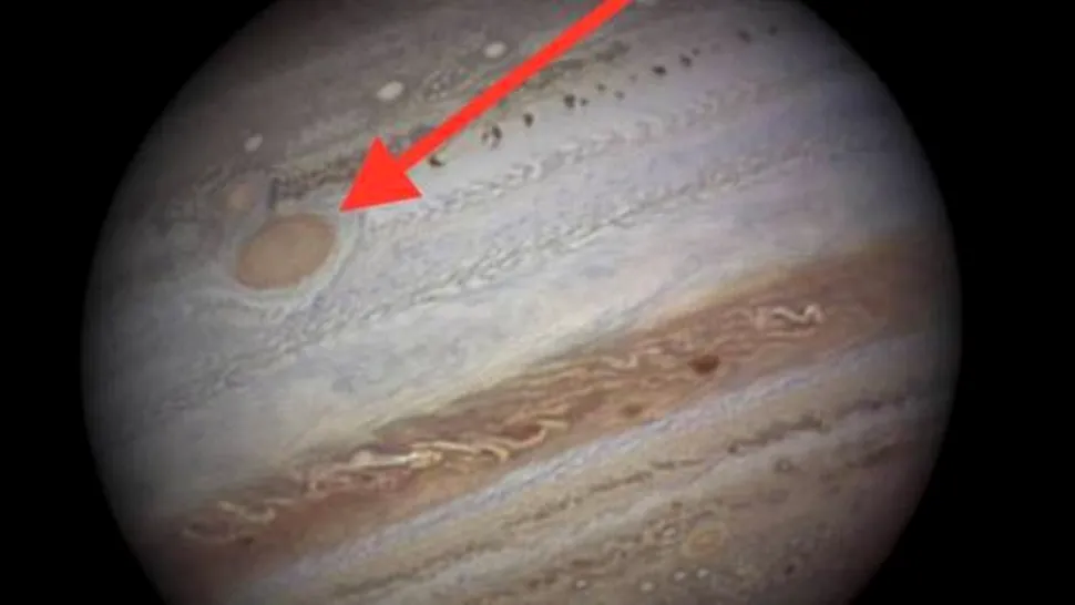 Furtuna uriaşă de pe Jupiter ar putea dispărea în 10-20 de ani