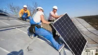 A pus panourile solare acolo unde puțini s-ar fi gândit. Montajul a durat doar 20 de minute