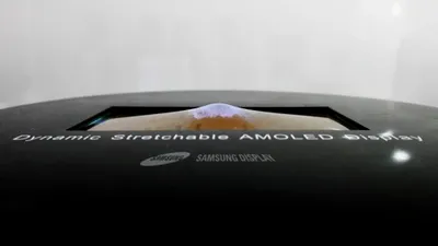 Samsung a dezvăluit un nou tip de ecran AMOLED elastic, care poate fi modelat în aproape orice formă